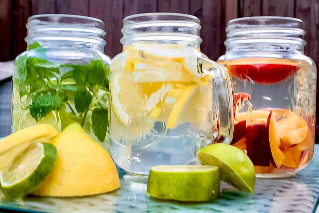 Mason jars look great with colourful lemonades. Seas & Straws